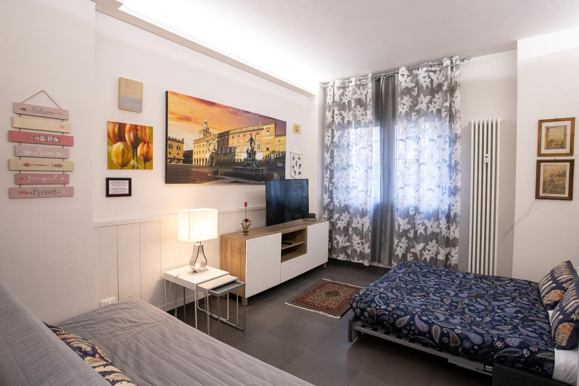 Happy Home Bo Centro Free Private Parking Bolonia Exterior foto