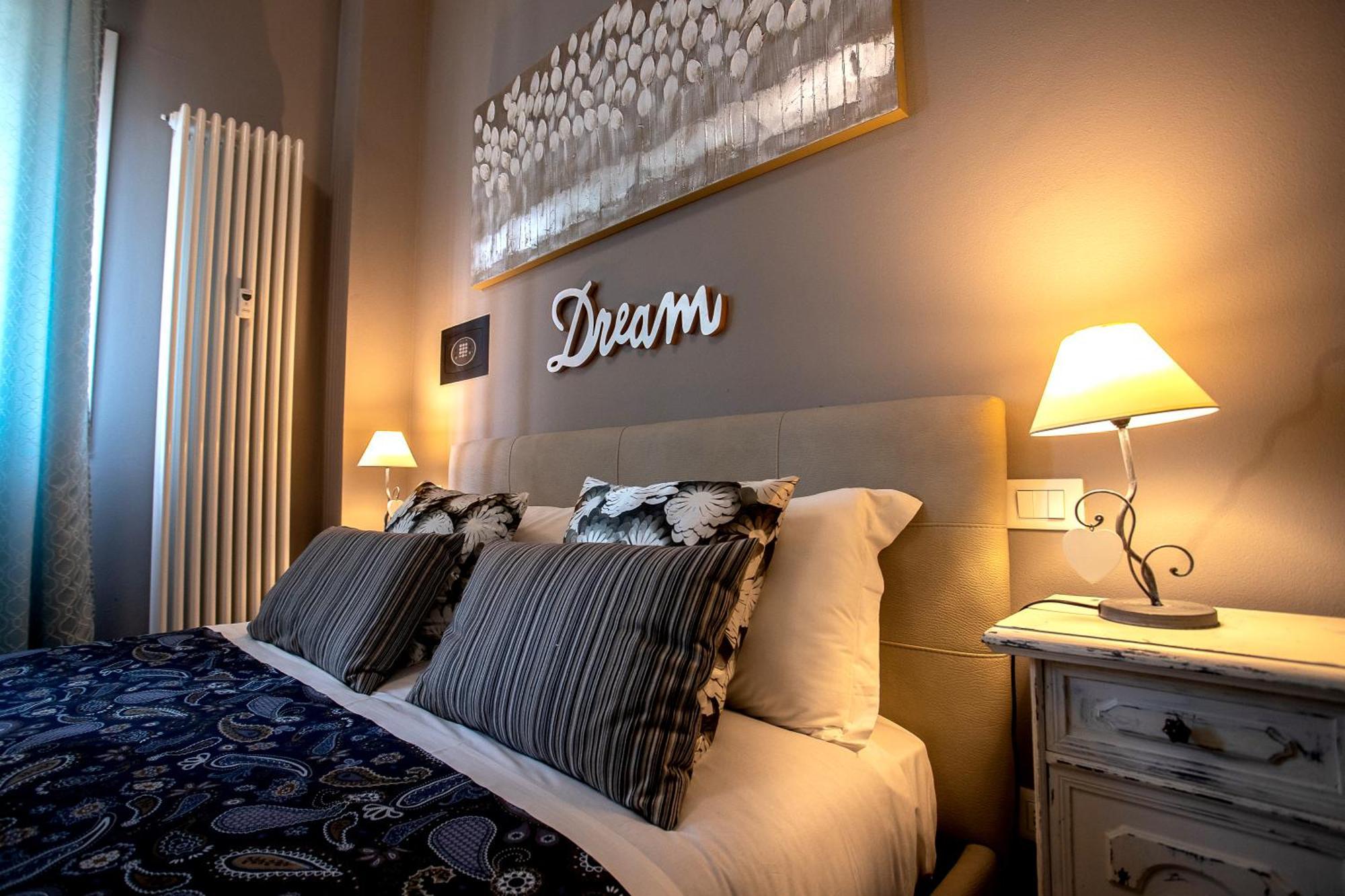 Happy Home Bo Centro Free Private Parking Bolonia Exterior foto