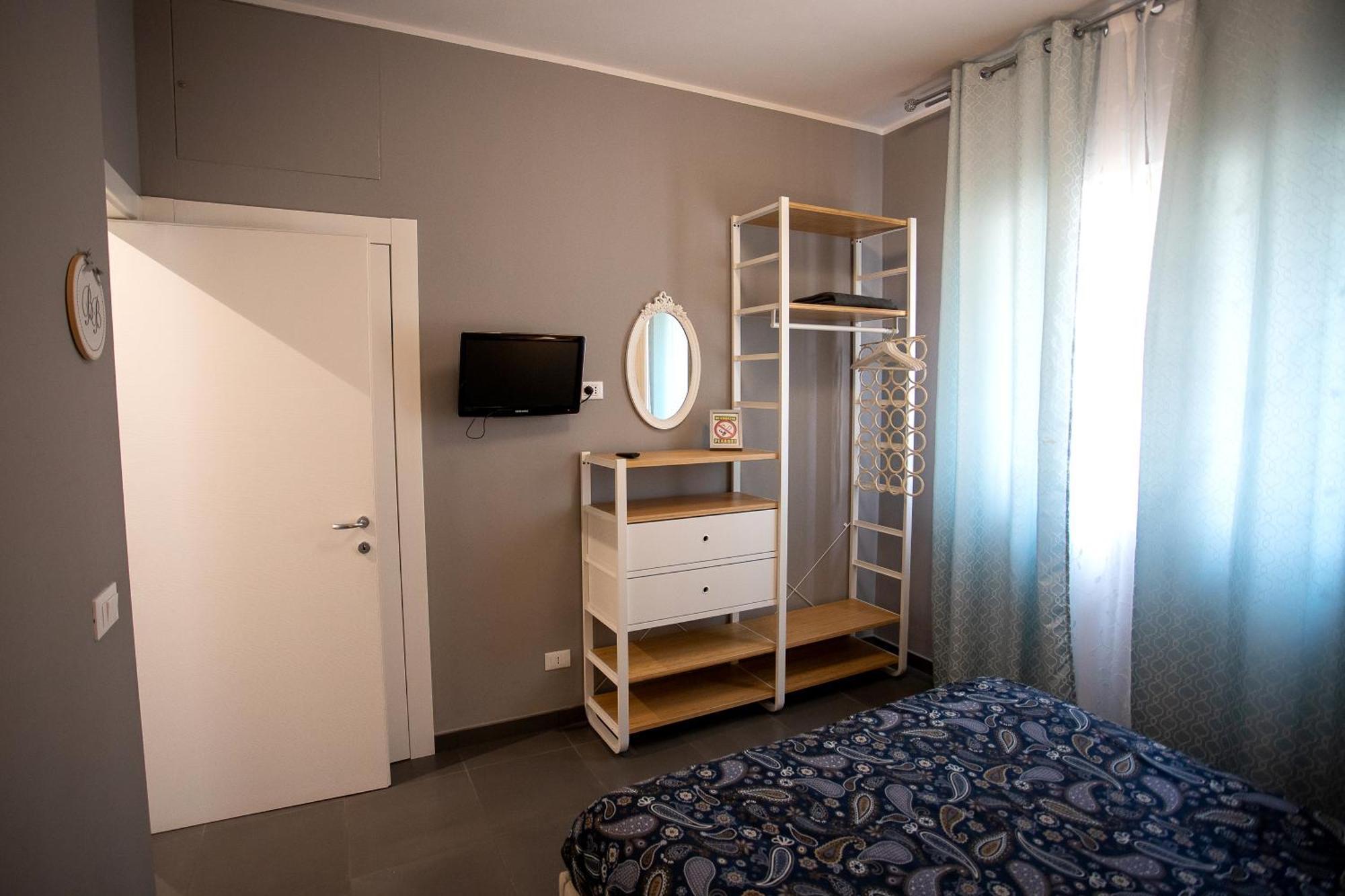 Happy Home Bo Centro Free Private Parking Bolonia Exterior foto